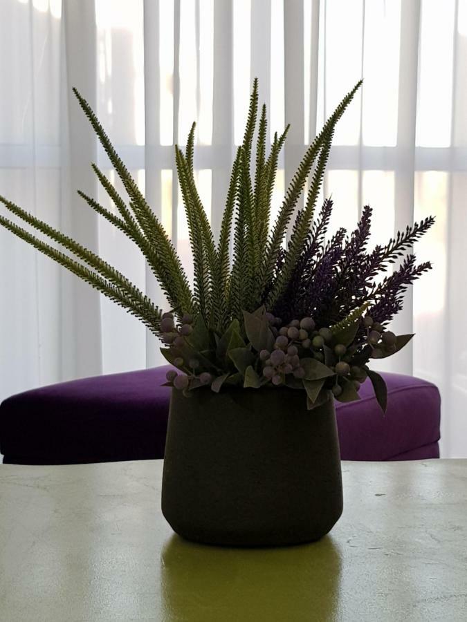 Stylish Apartment With A Patio Close To The Beach Eilat Ngoại thất bức ảnh