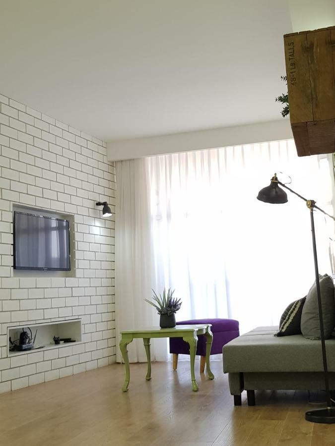 Stylish Apartment With A Patio Close To The Beach Eilat Ngoại thất bức ảnh