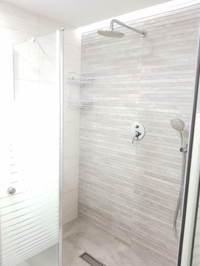 Stylish Apartment With A Patio Close To The Beach Eilat Ngoại thất bức ảnh